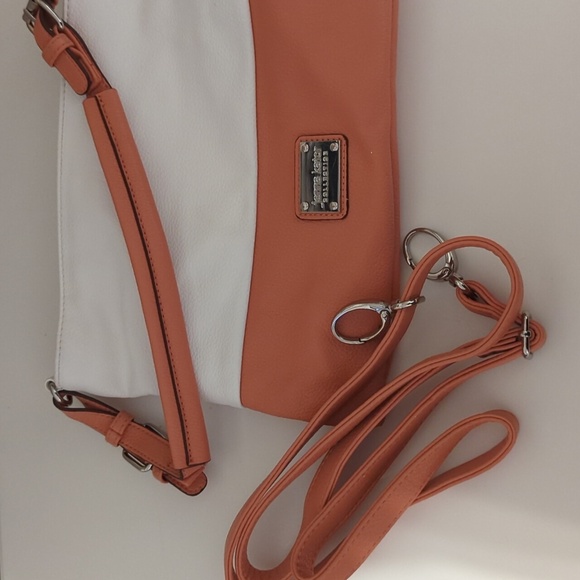 Jenna Kator Shoulder Bag with Crossbody Floral Inside Orange - Picture 9 of 12